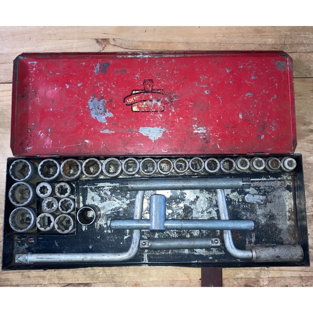 Vintage Keystone Hand-Crank Socket Set No. 830-C in Red Metal Case 29 NICE!
